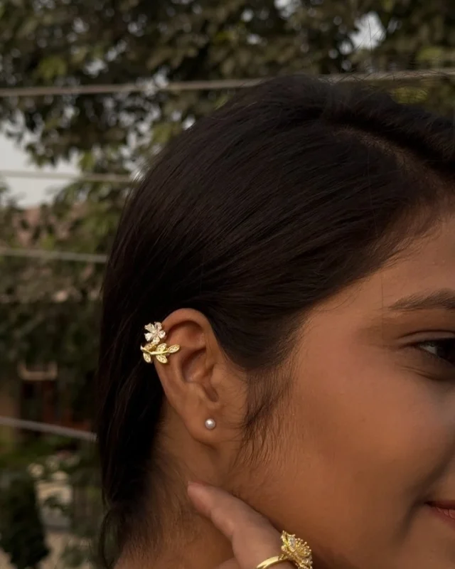Introducing floral diamonds earnings clip style by Boogybird  comment “link” to get link or visit our website www.boogybird.com