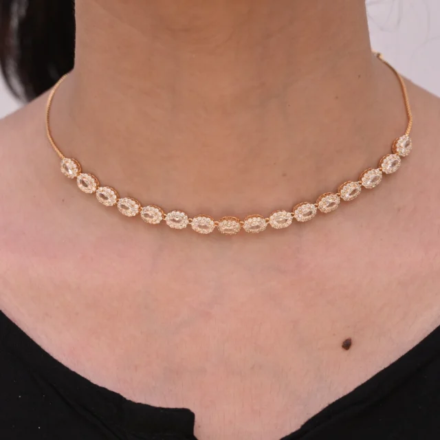 “Glow up your day with our Radiant Oval Charm Necklace ✨💫 #BoogybirdJewels #GoldenGlow #TimelessElegance”
